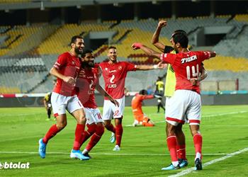 حوار كوميدي بين حسين الشحات وصالح جمعة بعد تتويج الأهلي بلقب الدوري