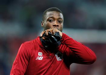 وكيل نيكولاس بيبي يحثه على رفض نابولي وليفربول والانتقال إلى آرسنال