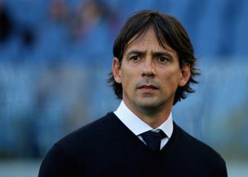 مدرب لاتسيو يفتح الباب أمام هدف مانشستر يونايتد للرحيل