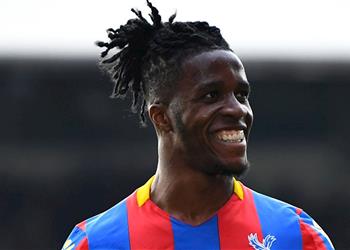 كريستال بالاس يقدم هدية لآرسنال ويرفض عرض إيفرتون لشراء زاها