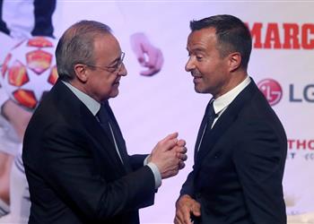 وكيله رونالدو أفضل رياضي في التاريخ ومستقبل خاميس في يد بيريز