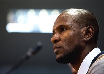 عملية جراحية تؤجل الإعلان عن صفقة برشلونة الجديدة