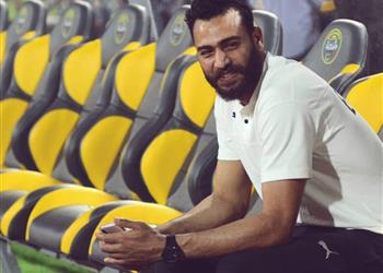 مدرب مصر السابق يعلق لـ بطولات على انتقال أبو جبل إلى الزمالك
