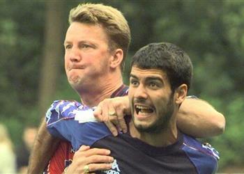 فان جال منتقد ا أسلوب جوارديولا لهذا السبب لم يفز مع مانشستر سيتي بدوري أبطال أوروبا