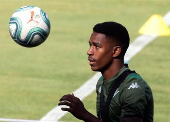 موندو ديبورتيفو برشلونة سيعلن التعاقد مع فيربو اليوم