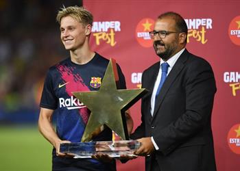 دي يونج رجل مباراة برشلونة وآرسنال بكأس خوان جامبر