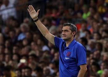 فالفيردي يتحدث عن مستقبل فيدال ولاعبي الوسط ويعلق على تصريحات ميسي