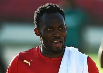 إيسيان يكشف سبب فشل انتقاله إلى مانشستر يونايتد ويحدد وجهته المقبلة قبل الاعتزال النهائي