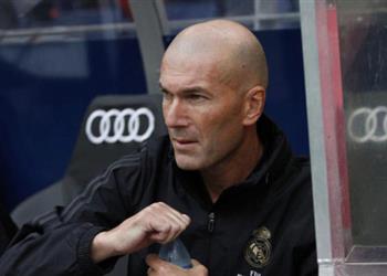 زيدان ما يجب أن يفعله ريال مدريد هذا العام هو التنافس