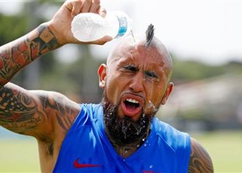 برشلونة يستمع للعروض المقدمة لفيدال