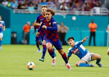 فيديو نابولي يتعادل أمام برشلونة بهدف عكسي لأومتيتي