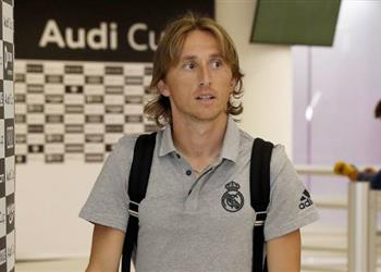 مودريتش يتجاهل العروض ويقرر الاستمرار في ريال مدريد