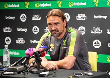 مدرب نورويتش سيتي يعلق على غياب صلاح عن الموسم التحضيري لليفربول ويشدد على صعوبة المواجهة