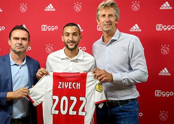 أياكس يغلق الباب في وجه بايرن ميونخ ويعلن تجديد عقد زياش حتى 2022