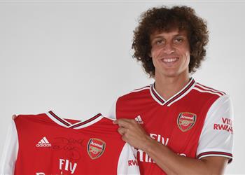 إيمري متفائل بقدرة لويز على تطوير دفاع أرسنال هذا الموسم