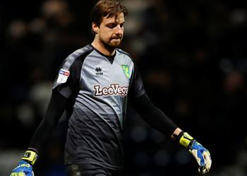 تيم كرول متفائل رغم الهزيمة الثقيلة أمام ليفربول في افتتاحية الموسم الجديد