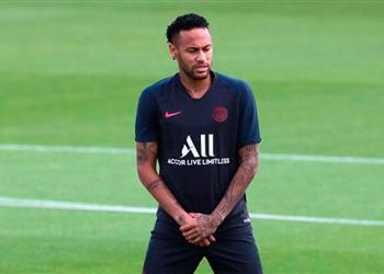 إهانات ولافتات معادية قبل مباراة نيم جماهير باريس سان جيرمان تهاجم نيمار مع اقتراب رحيله