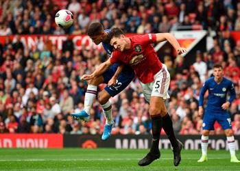 صلب ا كالصخرة مورينيو ي غدق الثناء على ماجواير بعد انتصار مانشستر يونايتد على تشيلسي