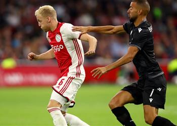 زيدان يعطل انتقال فان دي بيك لريال مدريد