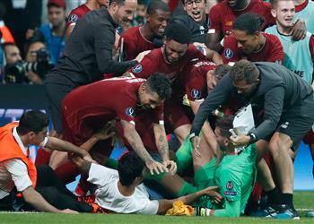 بطل كأس السوبر الأوروبي م هدد بالغياب عن لقاء ساوثامبتون