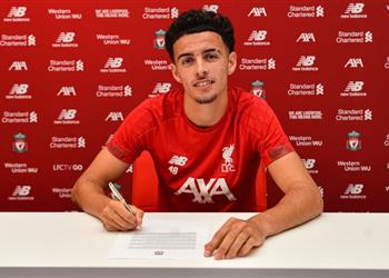 رسمي ا ليفربول يعلن تجديد عقد لاعبه الشاب