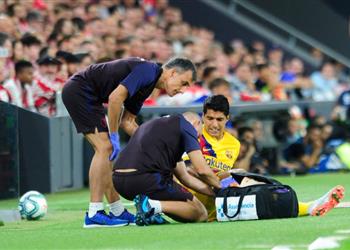 برشلونة يصدر بيان ا رسمي ا بشأن إصابة سواريز