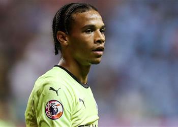 مانشستر سيتي يتمسك بتجديد عقد ليروي ساني رغم الرباط الصليبي