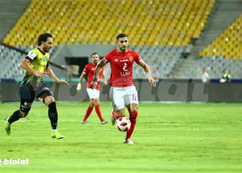 طرد أيمن أشرف في مباراة الأهلي وبيراميدز بكأس مصر