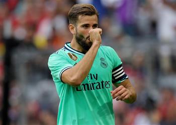 روما يفاضل بين ثلاث صفقات دفاعية مميزة