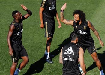 مهاجم ريال مدريد يغيب عن التدريبات تمهيد ا لرحيله