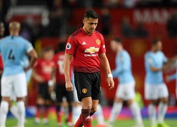 فان بيرسي يدعم سانشيز عليه أن يجد السعادة أولا ليستعيد مستواه