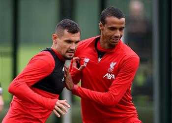 بيلد باير ليفركوزن يرغب في ضم مدافع ليفربول