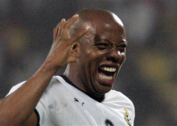 مهاجم الأهلي السابق ينعي اجوجو بعد وفاته