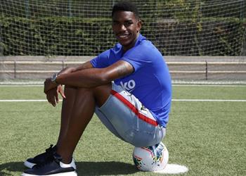 فيربو جئت إلى برشلونة لأصعب مهمة ألبا ويجب أن نقاتل هذا الموسم من أجل الثلاثية