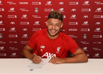 رسمي ا ليفربول يجدد عقد تشامبرلين