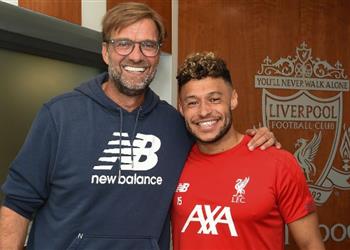 كلوب لم أشك في قدرة تشامبرلين القتالية ومسرور بتجديد عقده