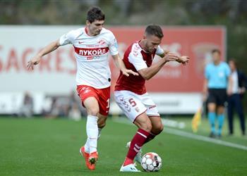 في غياب احمد كوكا براجا يضع قدم ا في مجموعات الدوري الأوروبي بتخطي سبارتاك موسكو