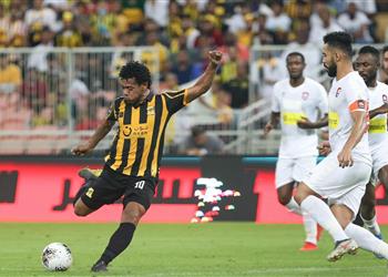 بالفيديو الاتحاد يفتتح مشواره في الدوري السعودي بالفوز على الرائد بثلاثية