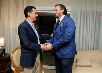 صورة سفير مصر بالكونغو يرحب برئيس بعثة بيراميدز