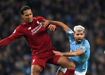 فان ديك أجويرو أصعب المهاجمين الذين واجهتهم في البريميرليج ولاعب ليفربول هو أفضل من زاملتهم خلال مسيرتي