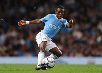 لاعب تشيلسي ومانشستر سيتي السابق ي علن اعتزاله كرة القدم