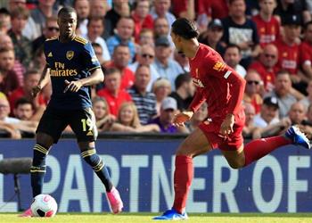 بالفيديو بعد 50 مباراة من الصمود فان دايك يسقط أمام نيكولاس بيبي