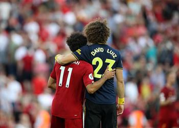 ديفيد لويز هذا ما أخبرني به محمد صلاح بشأن ركلة جزاء ليفربول أمام آرسنال