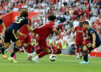 إيمري محمد صلاح لا يستحق ركلة جزاء في مباراة ليفربول وآرسنال