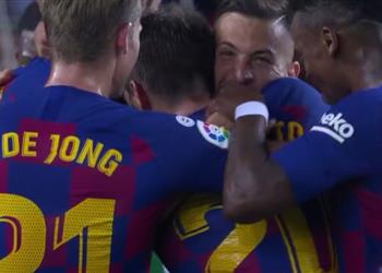 بالفيديو ألبا يسجل الرابع في مرمى ريال بيتيس وميسي يحتفل في المدرجات