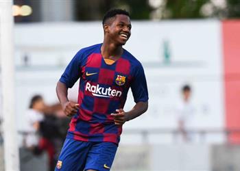 بعد دخوله أمام ريال بيتيس فاتي يدخل التاريخ مع برشلونة