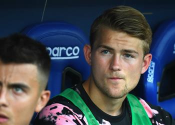 كومان على دي ليخت أن يقلق على وضعه في أكتوبر