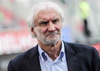 مدير ليفركوزن يعترف بايرن ميونيخ تواصل معنا لضم موهبة الفريق