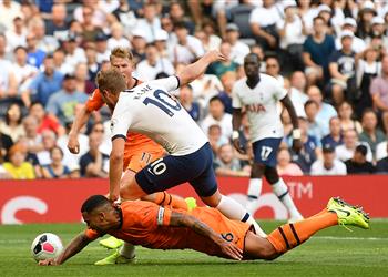 هاري كين ينتقد تقنية الفيديو كيف لم أحصل على ركلة جزاء أمام نيوكاسل