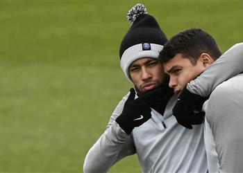 تياجو سيلفا لا يمكننا التورط في مشكلة نيمار مع باريس سان جيرمان وأتمنى بقاؤه